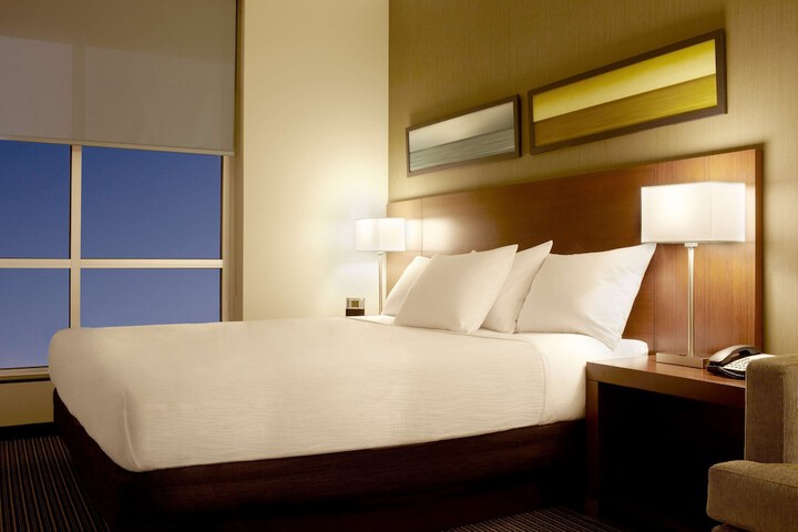 Hyatt Place Indianapolis / Fishers