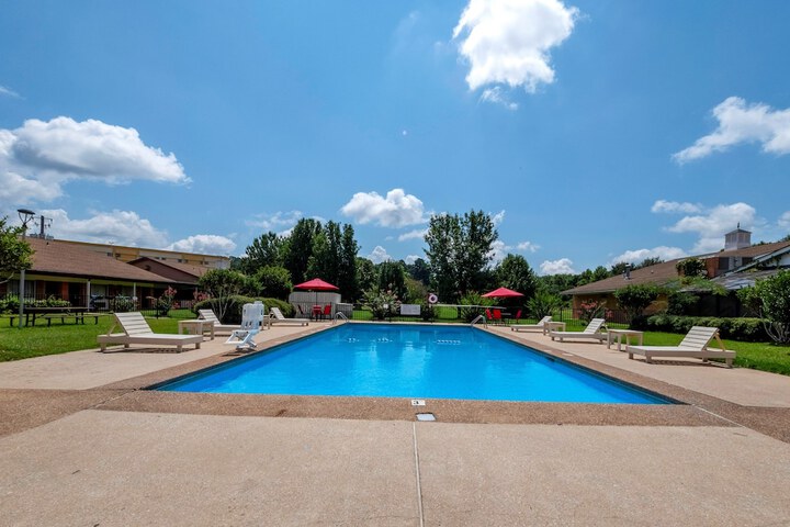 Pool 4 of 39