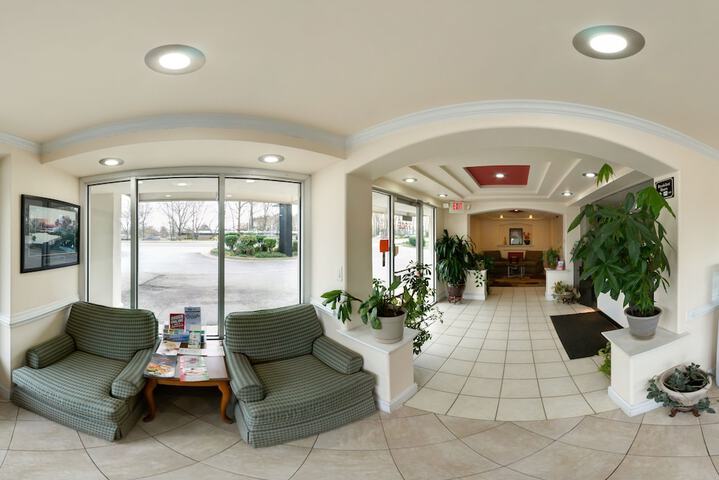 Hotel Interior 4 of 22