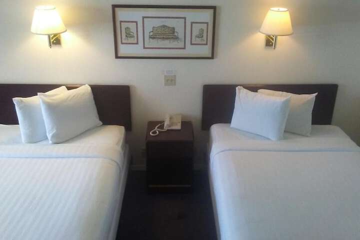 Room 11 of 15