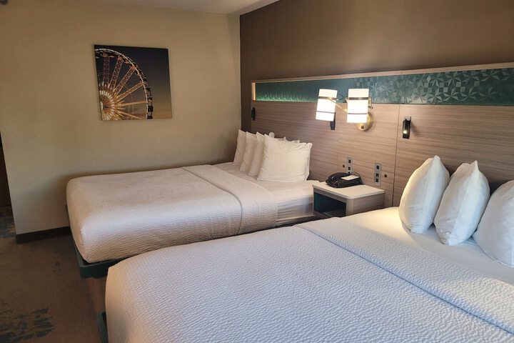 Room 21 of 34