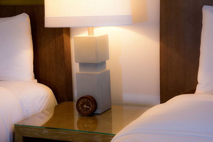 Room 17 of 30