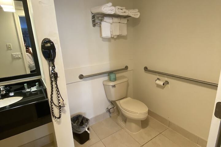 Room 12 of 26