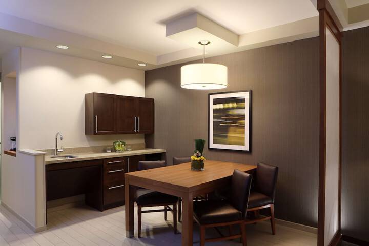 Room 13 of 29