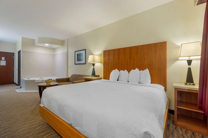 Room 15 of 31