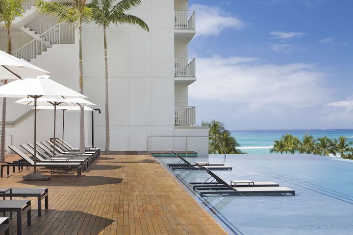 Alohilani Resort Waikiki Beach