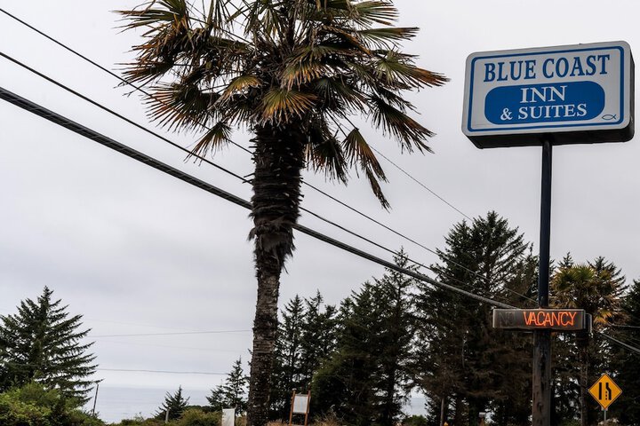 Blue Coast Inn and Suites