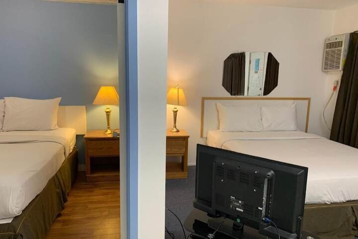 Room 42 of 99