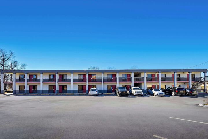 Hotel 3 of 34