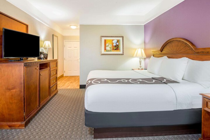 Room 14 of 30