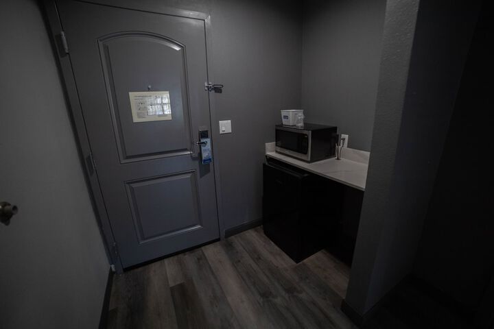 Room 71 of 73