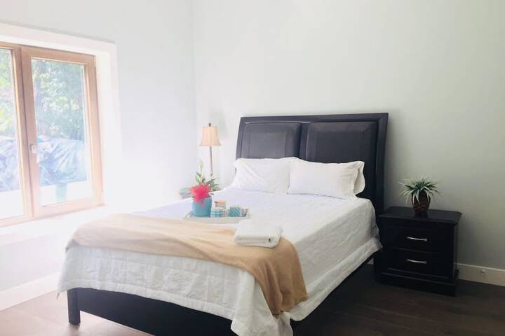 Room 16 of 34