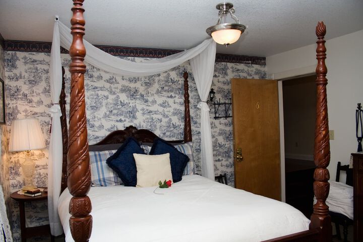 Room 25 of 78