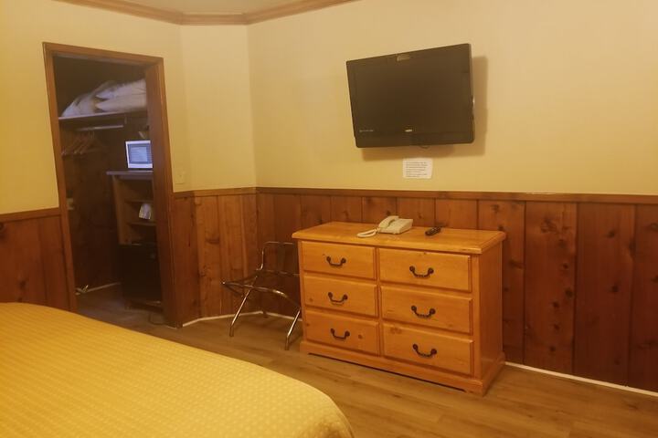 Room 21 of 137