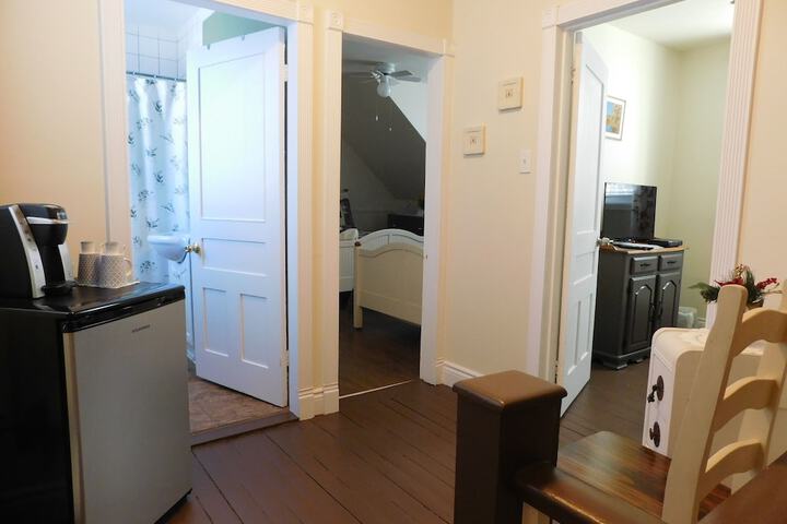 Room 33 of 54