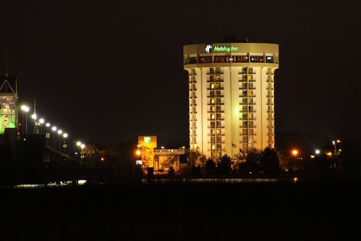 Hotel 7 of 58