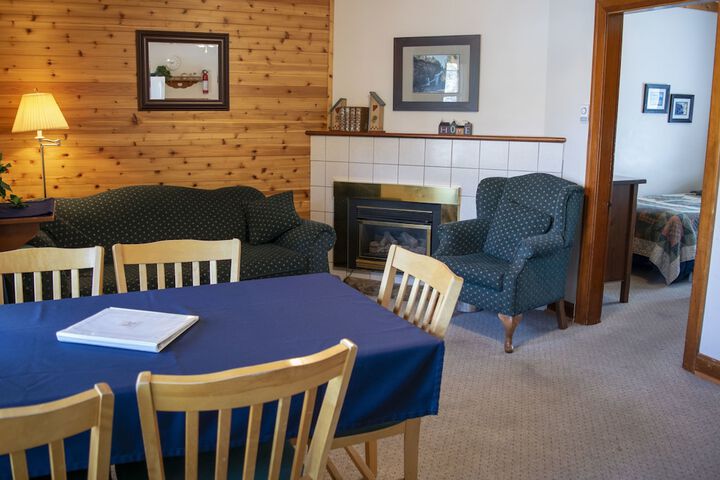 Room 40 of 93