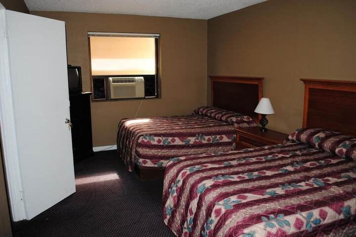 Room 15 of 42