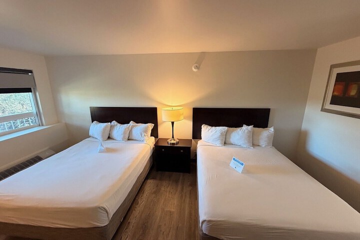 Mariposa Hotel
