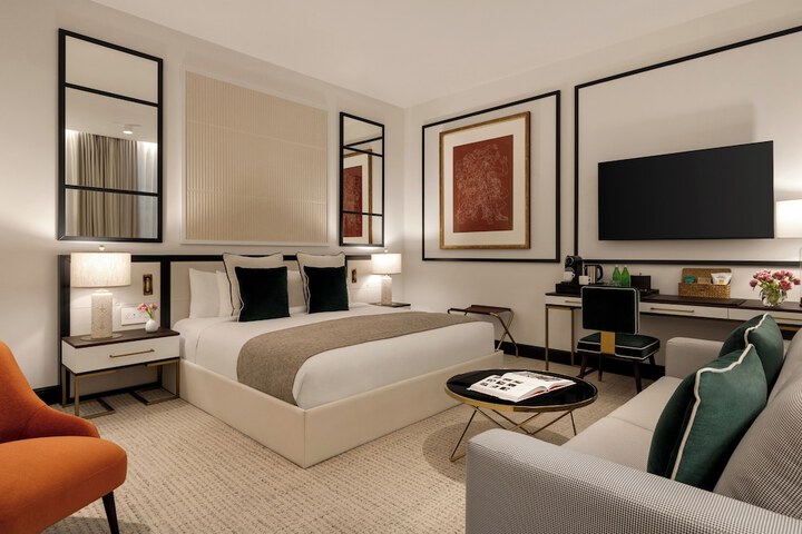 Room 44 of 59