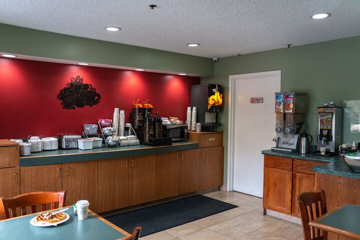 Breakfast/Coffee Service 47 of 49