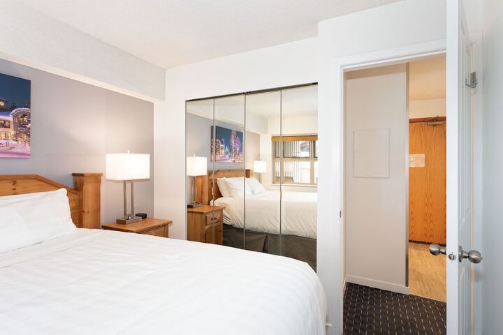 Room 141 of 182
