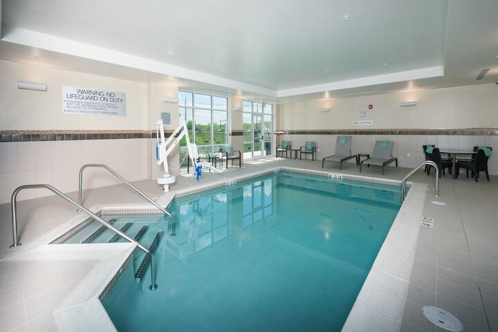 Courtyard by Marriott Boston Littleton