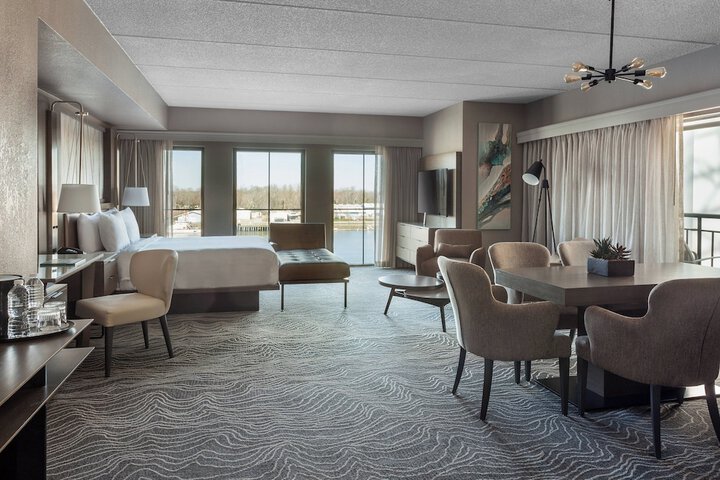 Marriott Savannah Riverfront