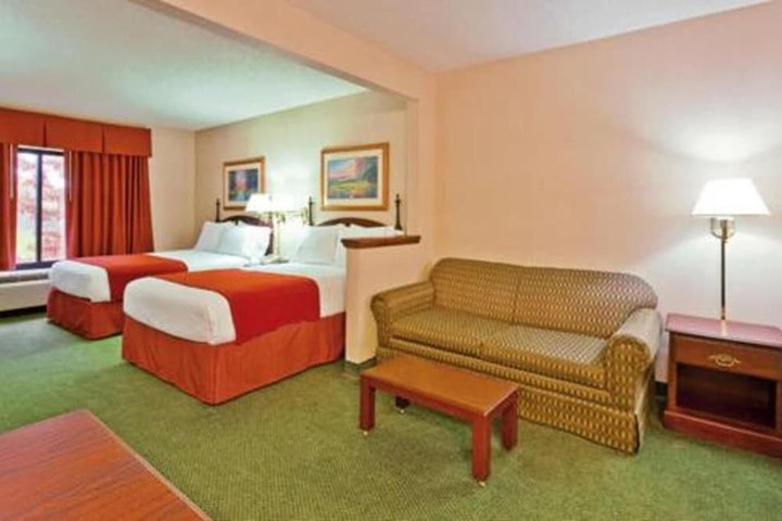 Spark by Hilton Paducah