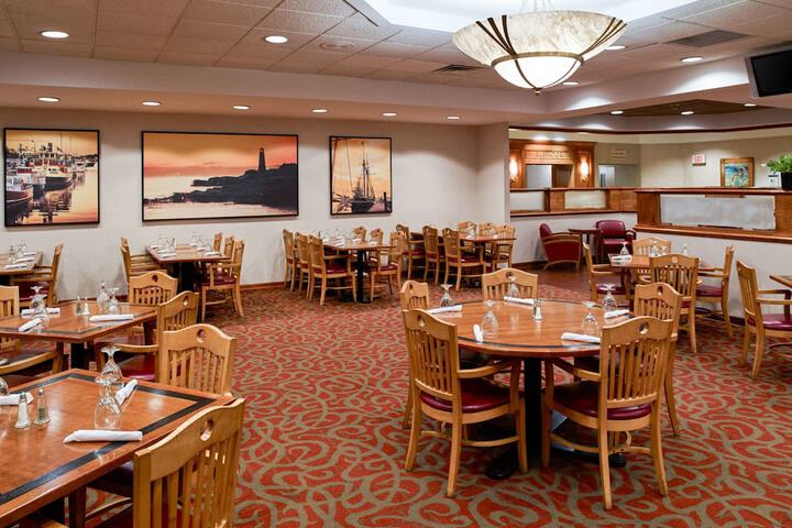 Clarion Hotel Portland Airport ME