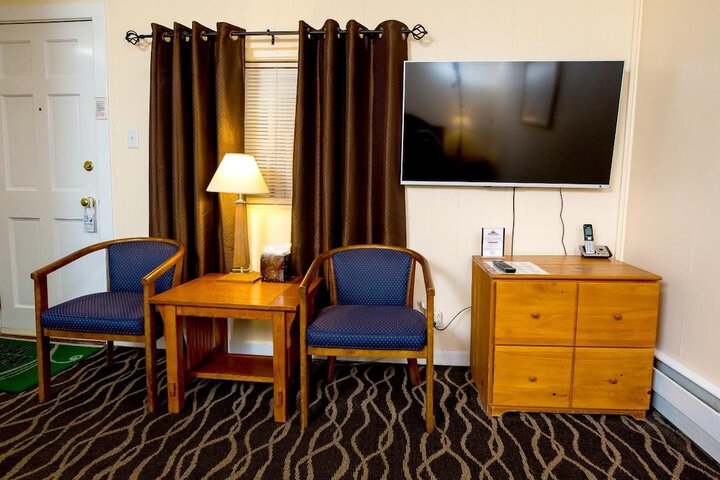 Room 35 of 49
