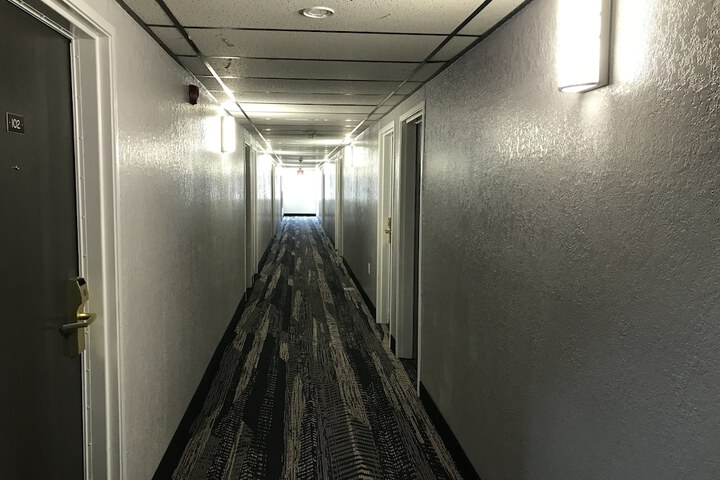 Ballroom/Hall 32 of 35