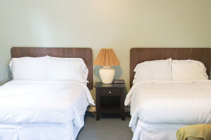 Room 27 of 54