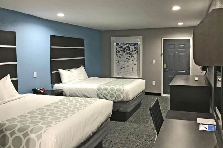 Room 17 of 19