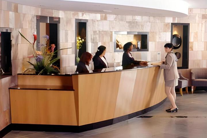 Radisson Hotel Milwaukee West