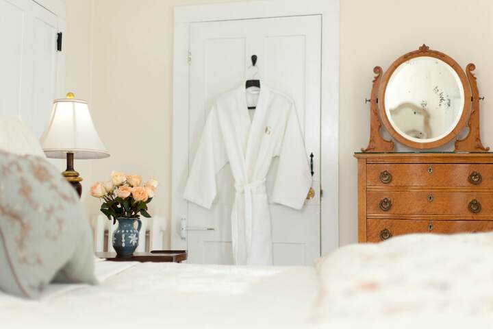 Room 11 of 26