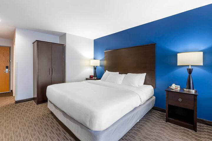 Comfort Inn & Suites New Lisbon