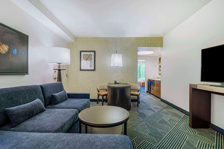 Room 35 of 73