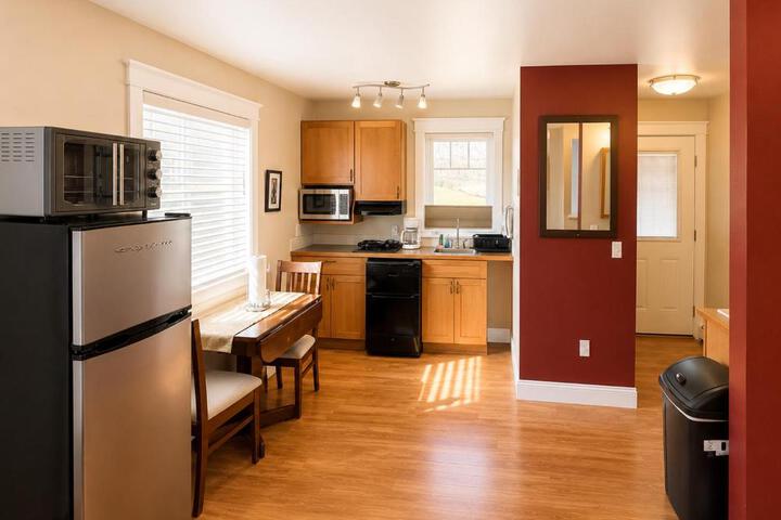 Triple Tree Suites