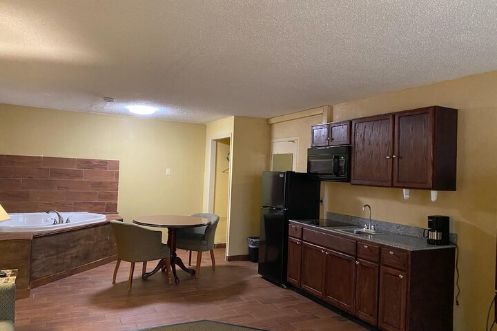 Room 5 of 19