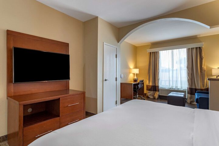 Room 9 of 31