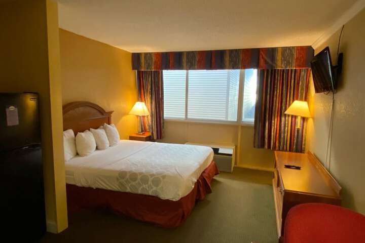 Room 19 of 19