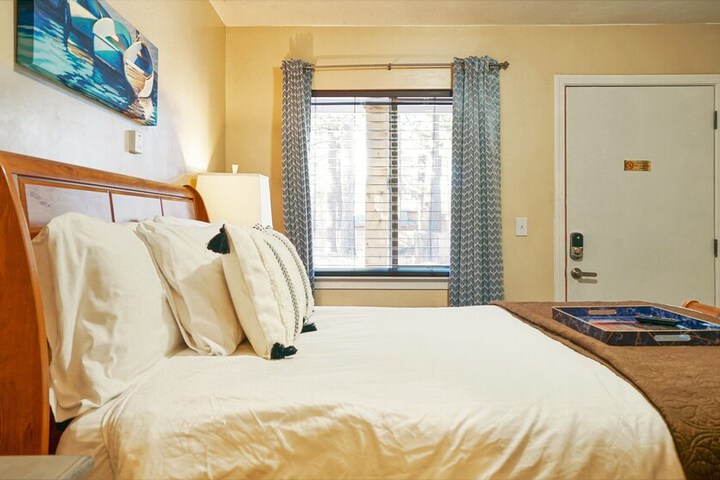 Room 80 of 123