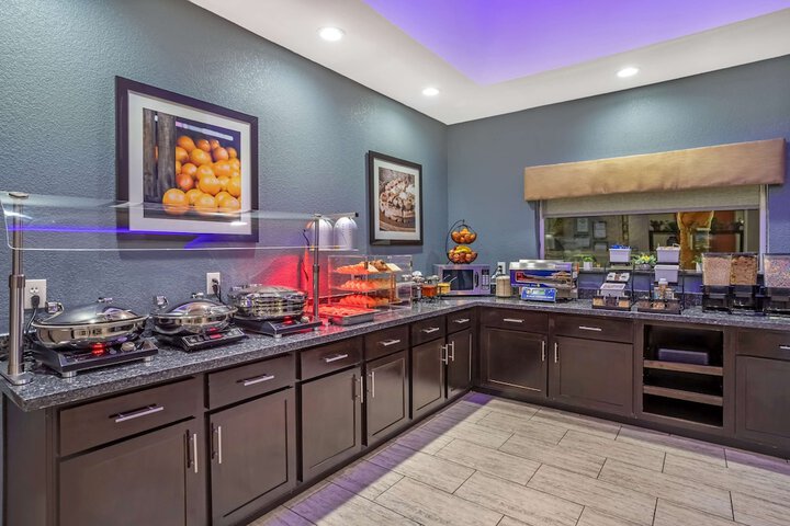 Best Western Plus Lake Jackson Inn & Suites