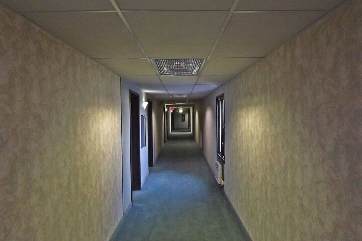 Ballroom/Hall 26 of 32