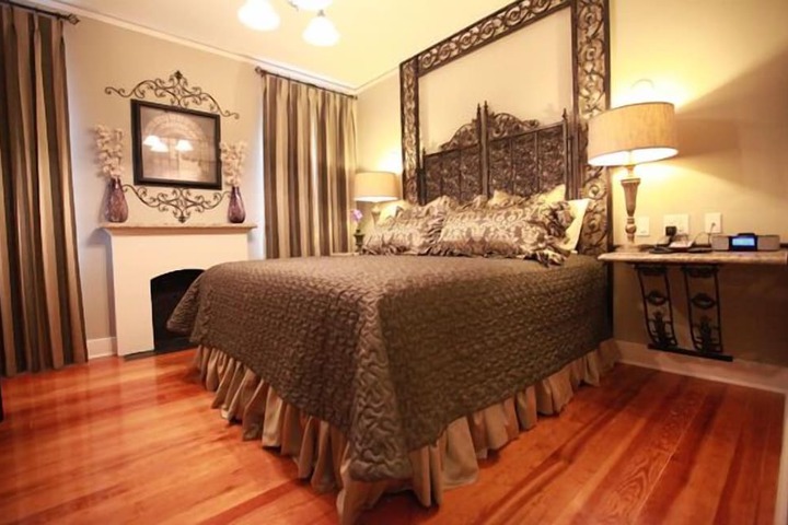 Room 45 of 70