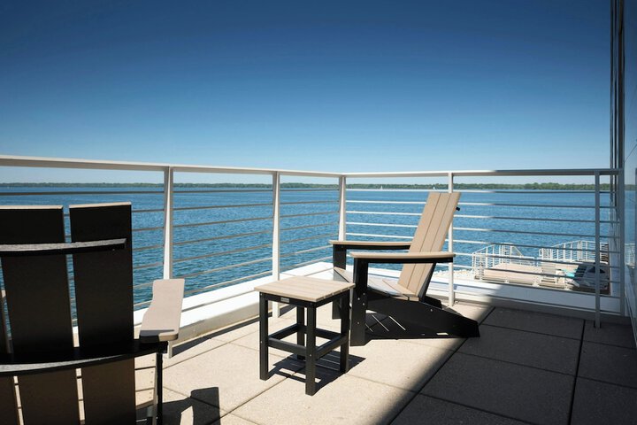 Courtyard by Marriott Erie Bayfront