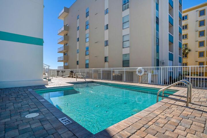 Pool 4 of 55
