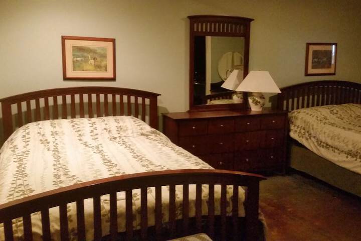 Room 20 of 28