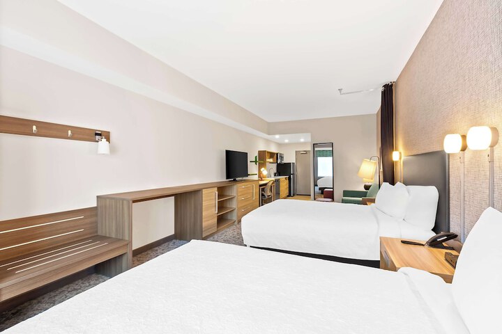 Home2 Suites by Hilton Hendersonville